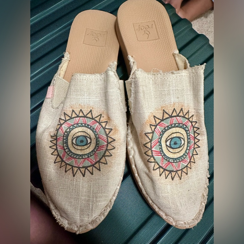Reef, women’s slip ons